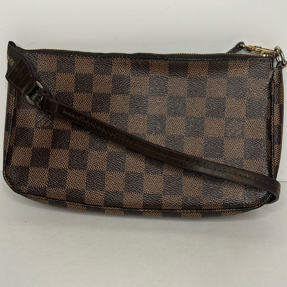 Louis Vuitton Pochette Acessoires Damier Ebene red interior - Picture 4 of 17